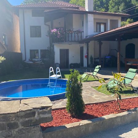 Йовковата Къща Hotel Чифлик Екстериор снимка